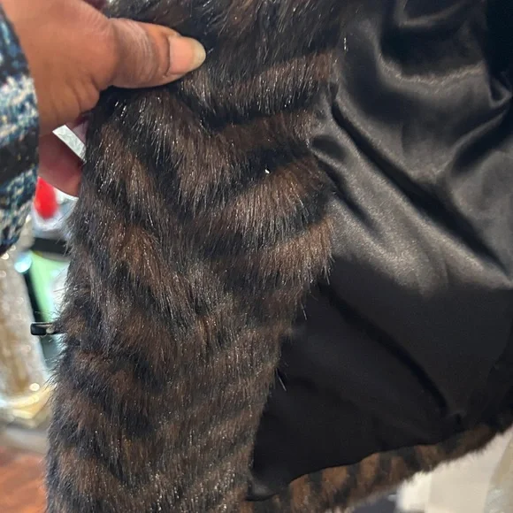 Plush Chevron Teddy Jacket in Brown - Picture 6 of 7